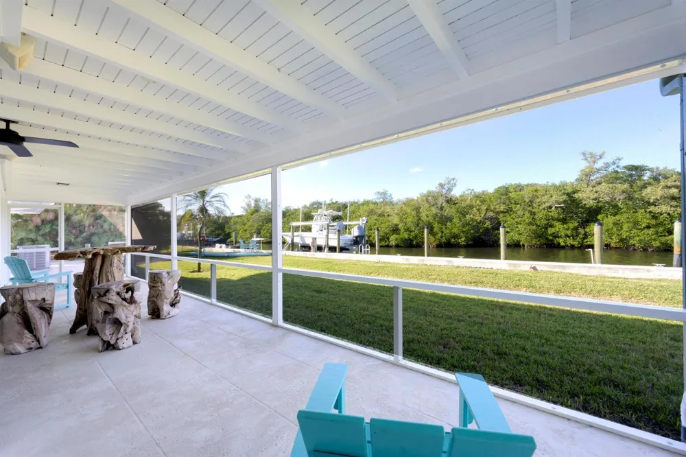 8585 SE Palm Street Hobe Sound, FL 33455