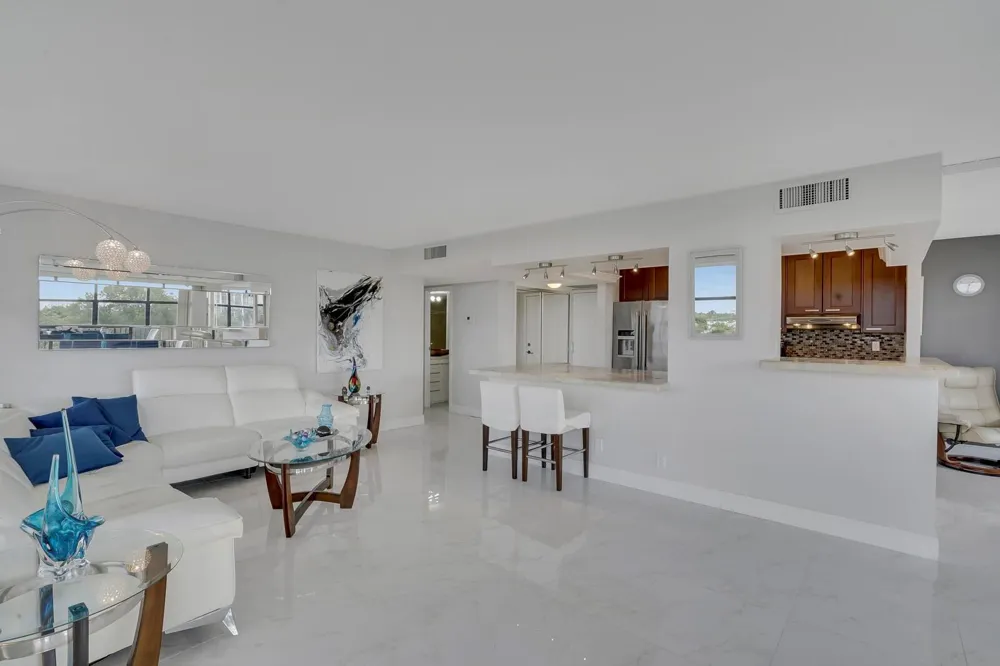 600 Parkview Drive #531 Hallandale Beach, FL 33009