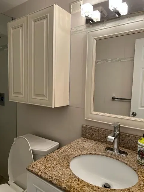 800 W Horizons W #211 Boynton Beach, FL 33435