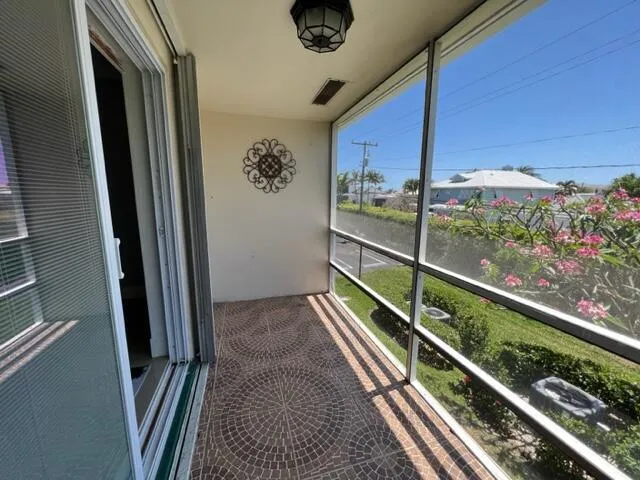 800 W Horizons W #211 Boynton Beach, FL 33435