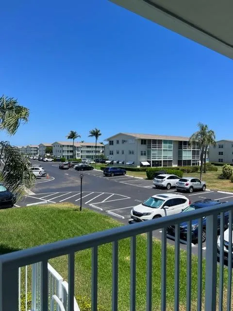 800 W Horizons W #211 Boynton Beach, FL 33435