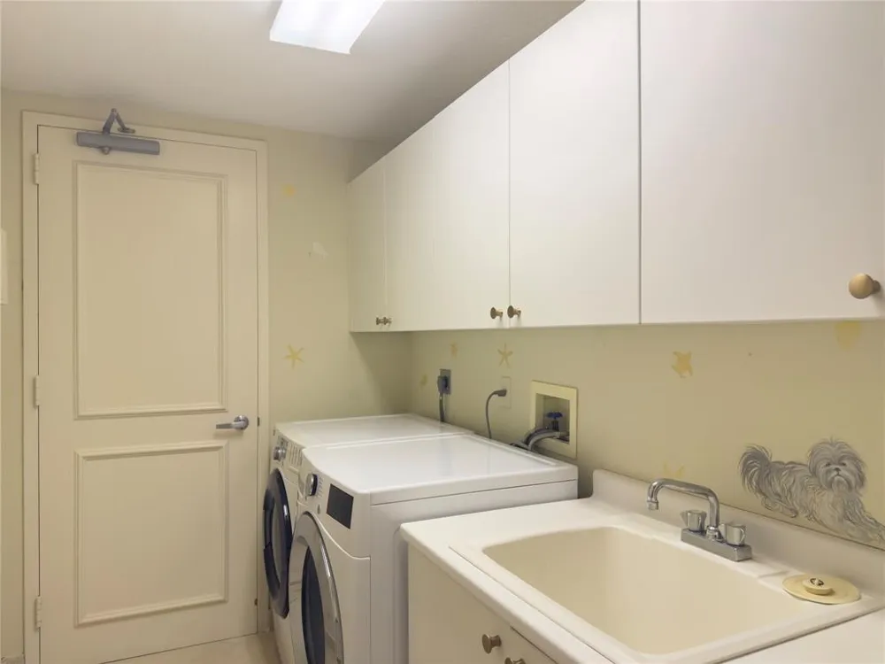 800 Ocean Drive #404 Juno Beach, FL 33408