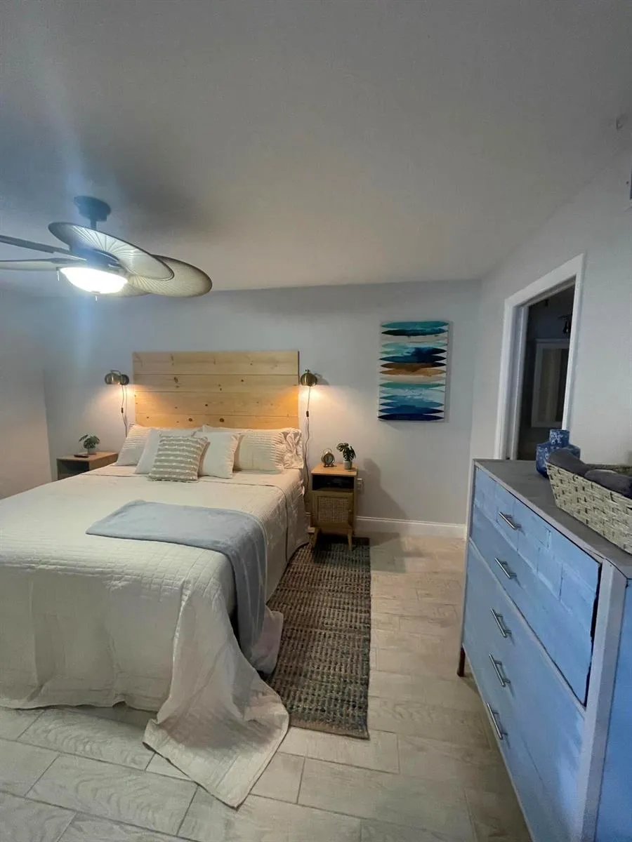 410 Wilma Circle #103 Riviera Beach, FL 33404