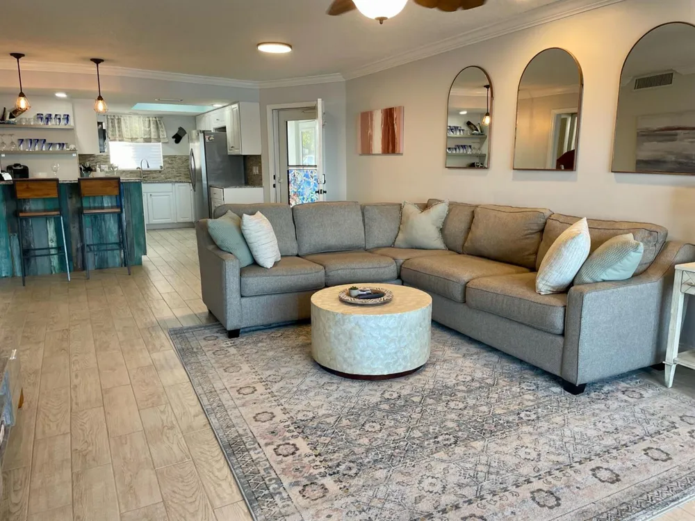 410 Wilma Circle #103 Riviera Beach, FL 33404