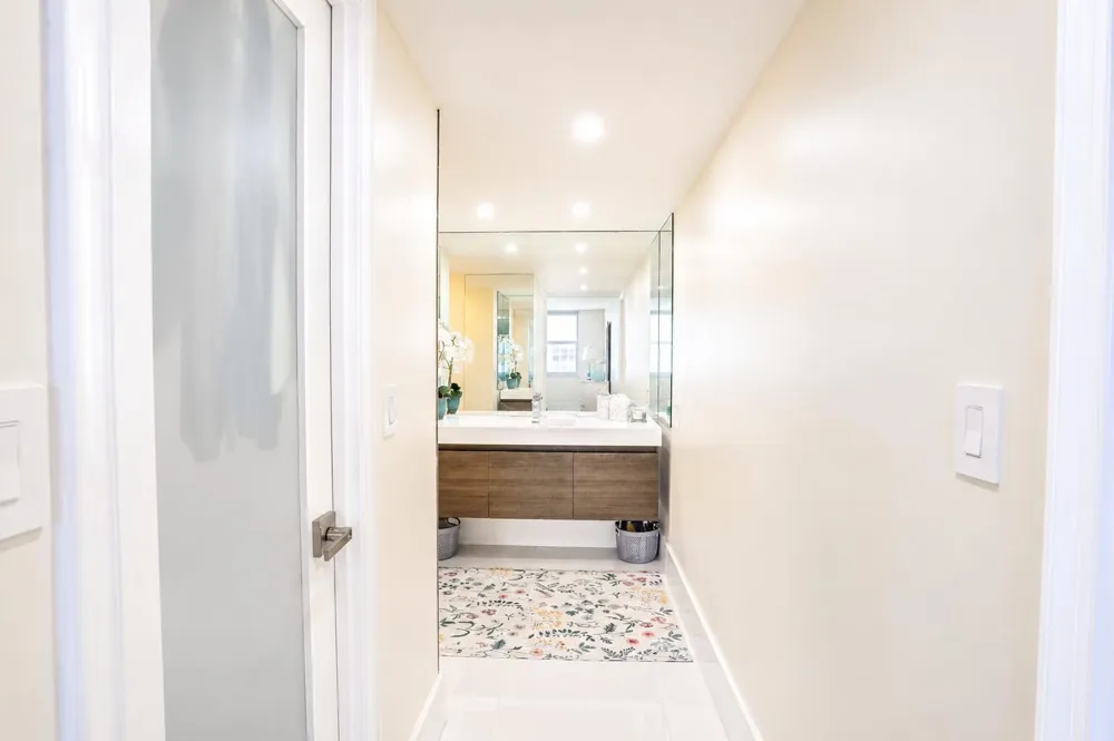 1149 Hillsboro Mile #1004 Hillsboro Beach, FL 33062