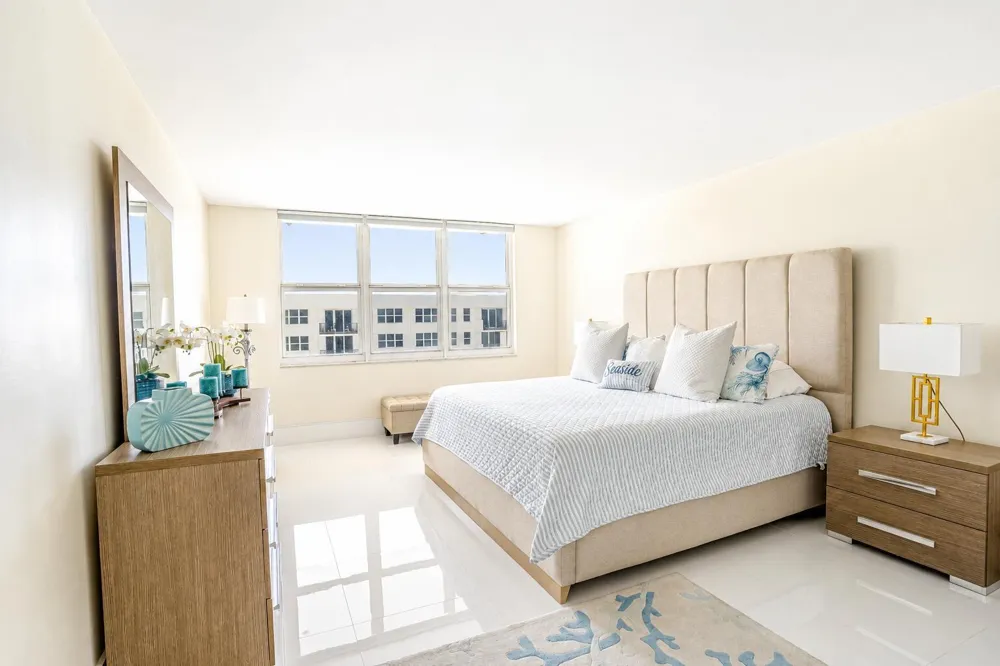 1149 Hillsboro Mile #1004 Hillsboro Beach, FL 33062