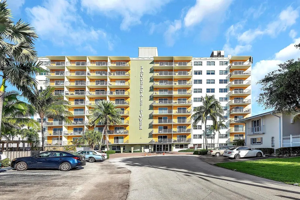2900 NE 30th Street #Apt 8j Fort Lauderdale, FL 33306