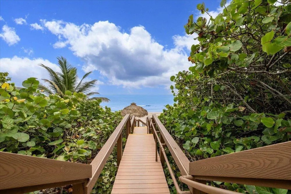 3912 S Ocean Boulevard #1211 Highland Beach, FL 33487