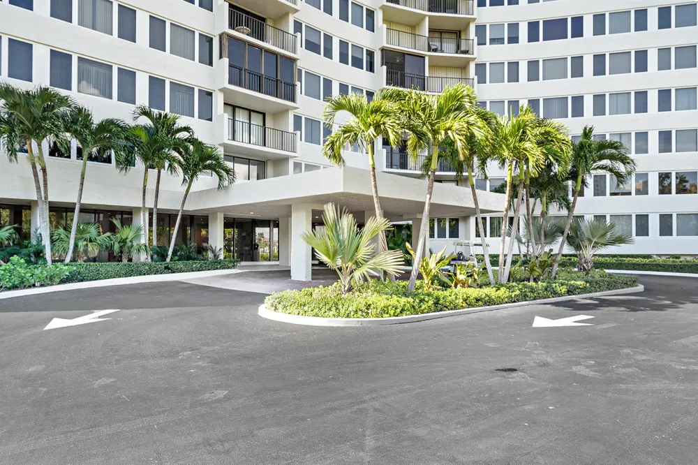 3912 S Ocean Boulevard #1211 Highland Beach, FL 33487