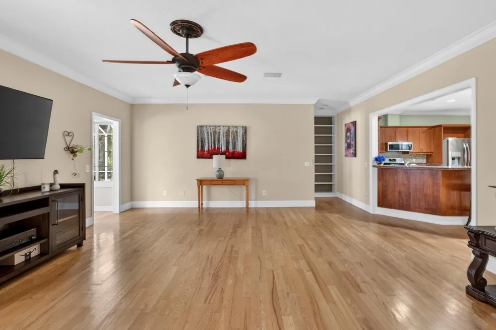 137 38TH COURT Vero Beach, FL 32968