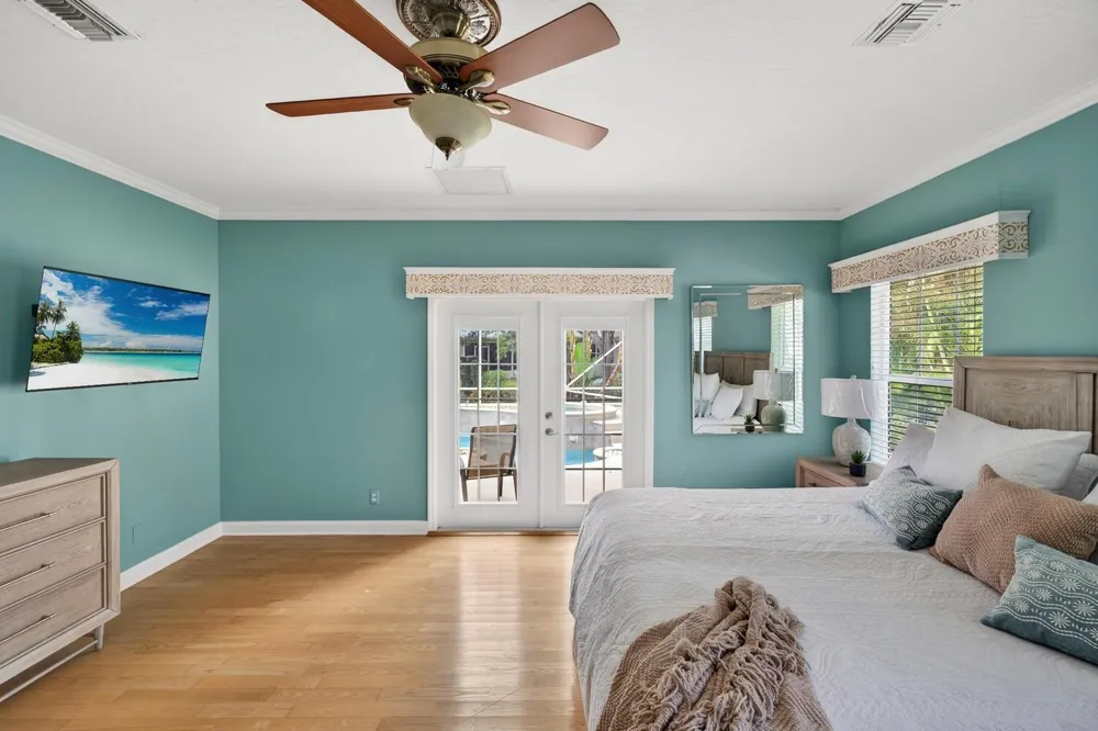 137 38TH COURT Vero Beach, FL 32968