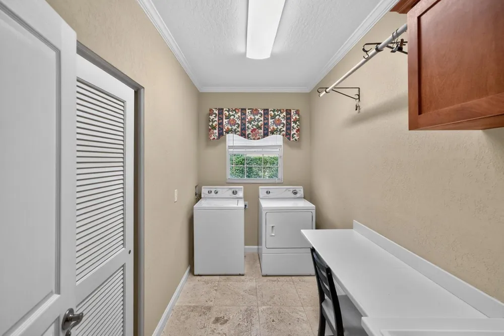 137 38TH COURT Vero Beach, FL 32968