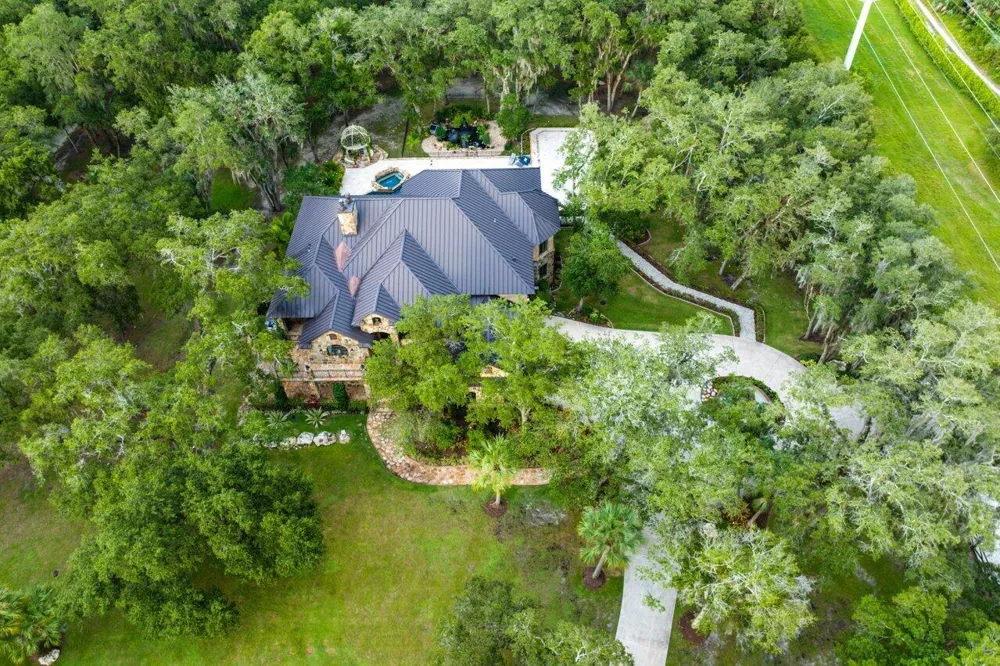 4560 S 25th Street Fort Pierce, FL 34981