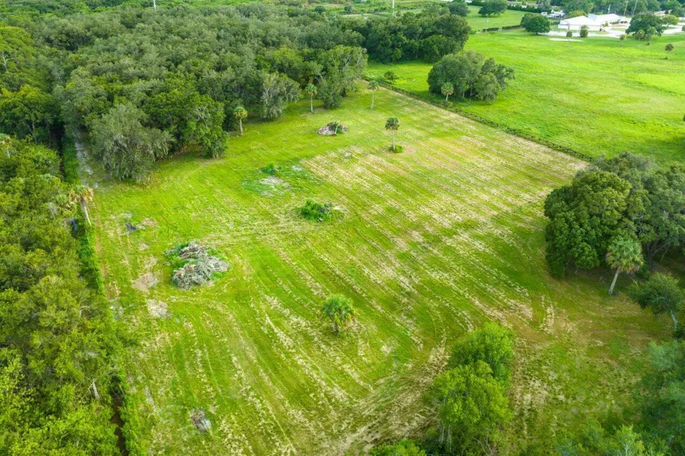 4560 S 25th Street Fort Pierce, FL 34981