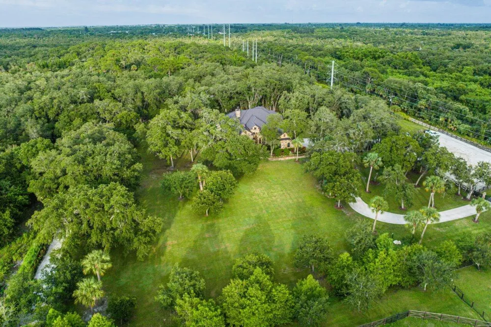 4560 S 25th Street Fort Pierce, FL 34981
