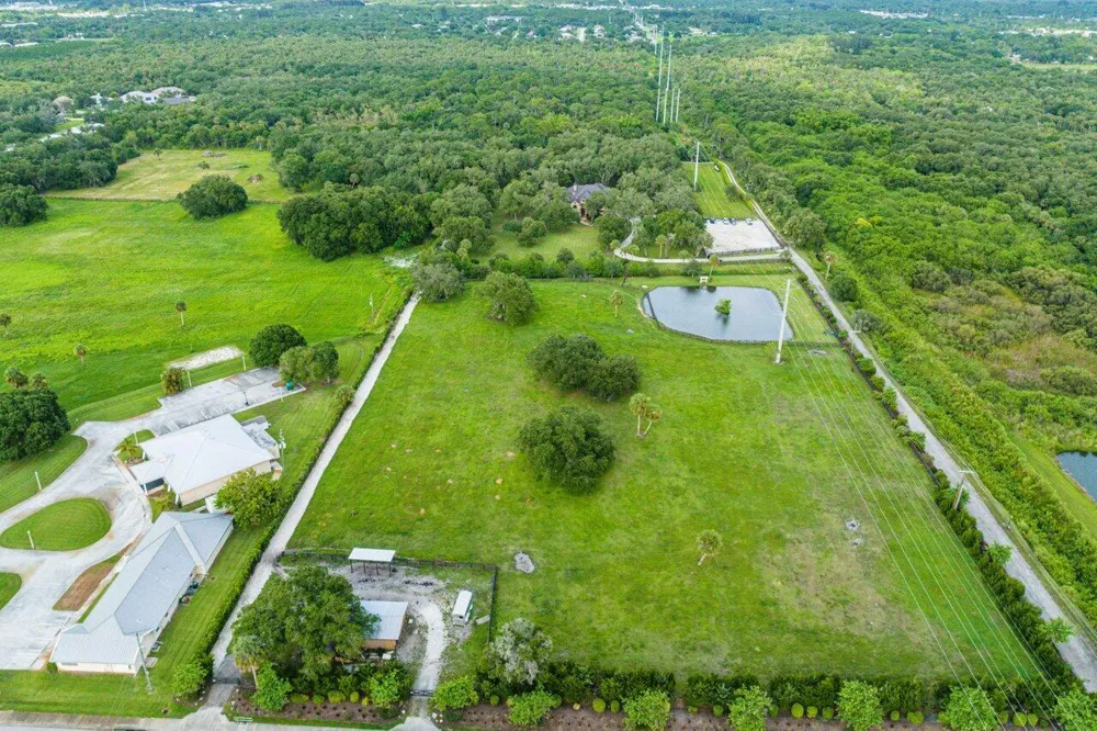 4560 S 25th Street Fort Pierce, FL 34981