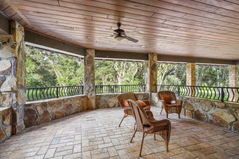 4560 S 25th Street Fort Pierce, FL 34981