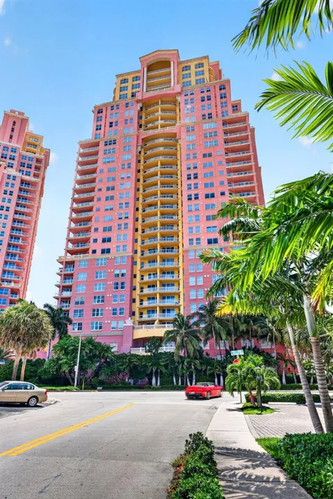 2100 Ocean Boulevard #8b