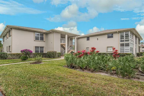 1 Lake Vista Trail #205
