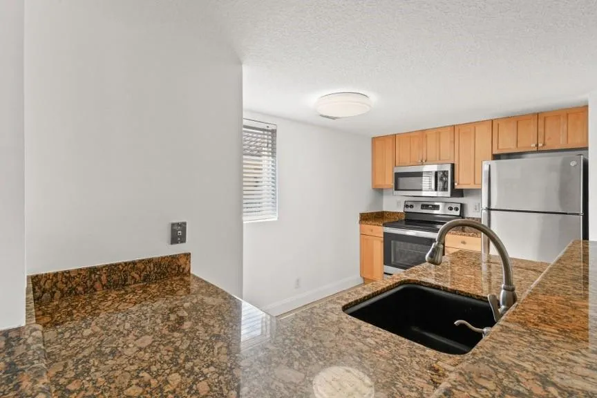 1140 Lake Shore Drive #206 Lake Park, FL 33403