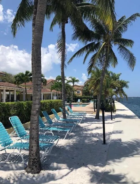 1140 Lake Shore Drive #206 Lake Park, FL 33403