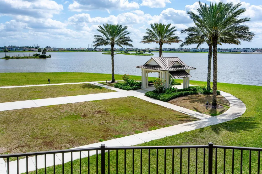 714 Hookline Circle Loxahatchee, FL 33470