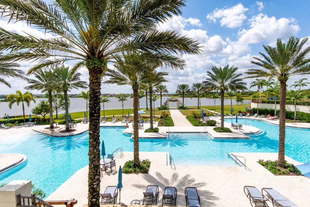 714 Hookline Circle Loxahatchee, FL 33470
