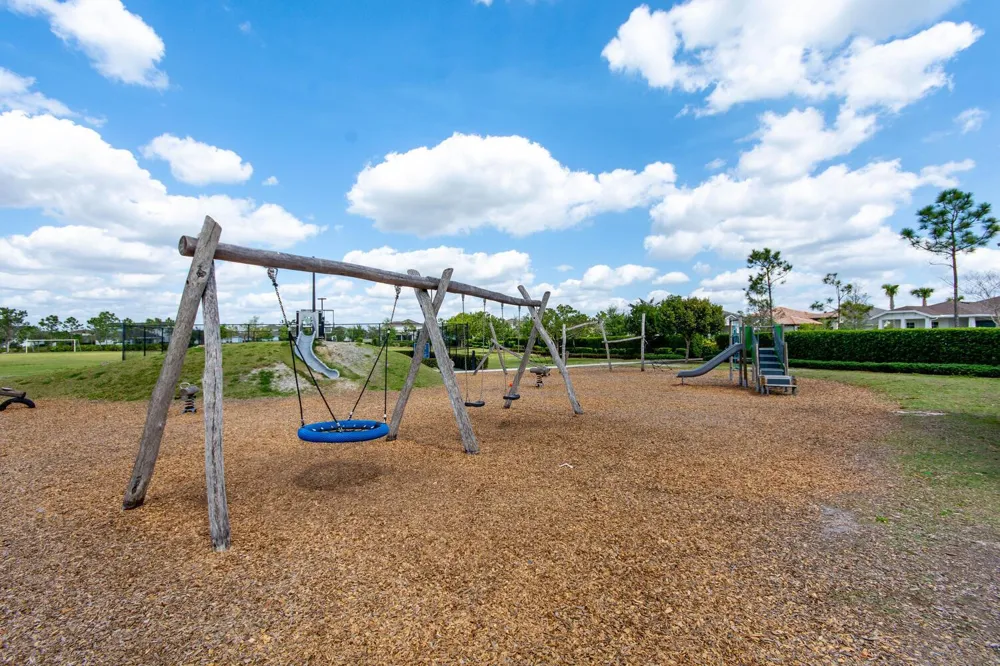 714 Hookline Circle Loxahatchee, FL 33470