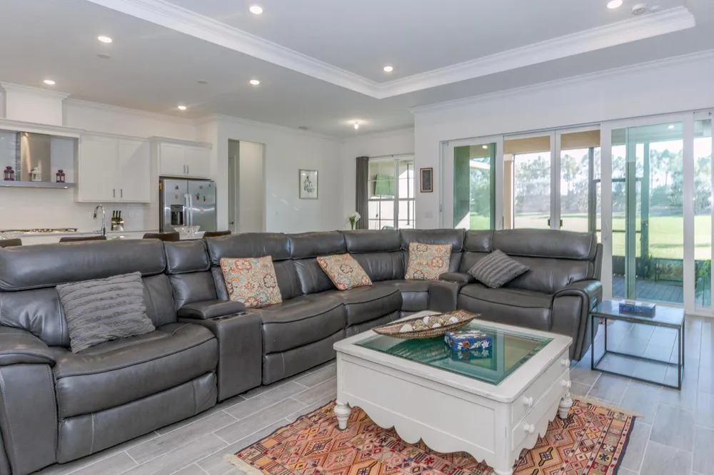 714 Hookline Circle Loxahatchee, FL 33470