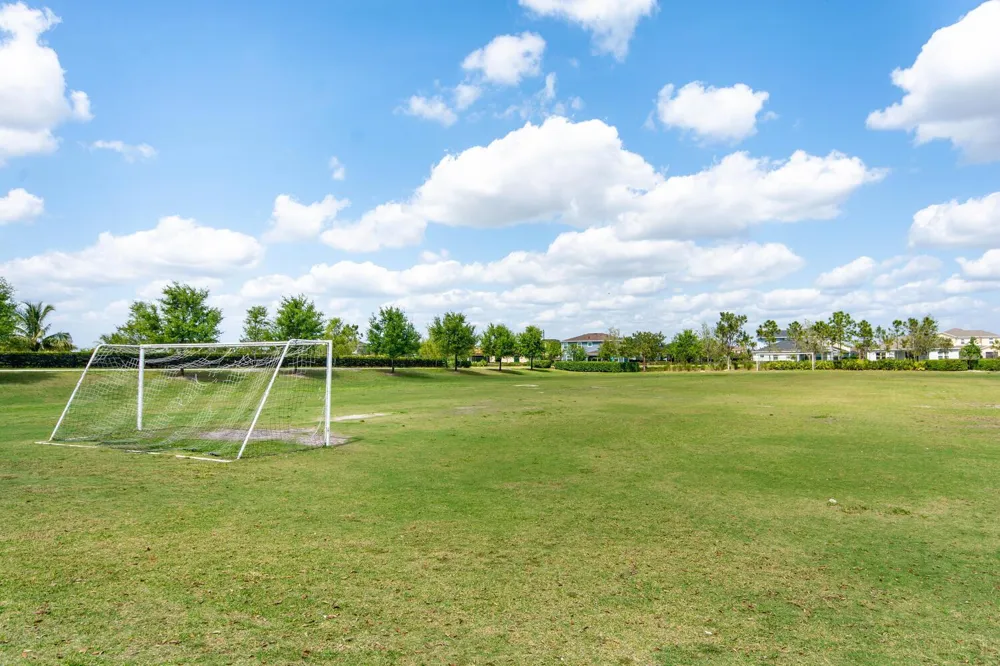 714 Hookline Circle Loxahatchee, FL 33470
