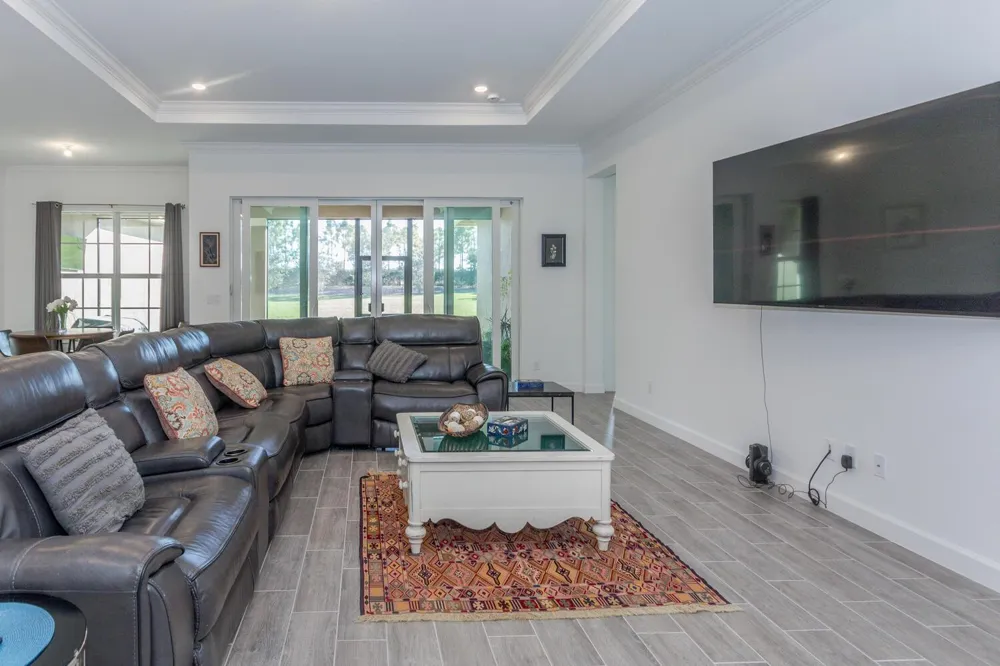 714 Hookline Circle Loxahatchee, FL 33470