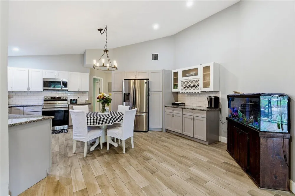 970 SW 111th Way Davie, FL 33324