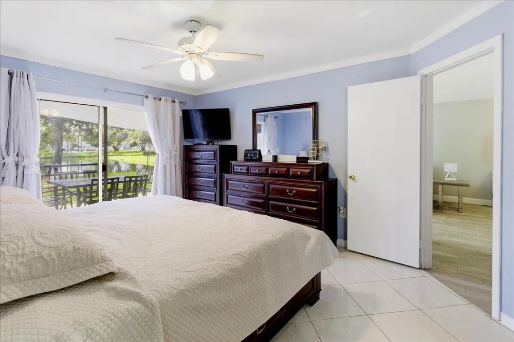 970 SW 111th Way Davie, FL 33324