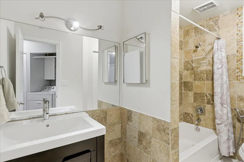 970 SW 111th Way Davie, FL 33324