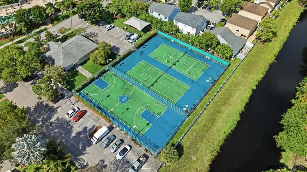 970 SW 111th Way Davie, FL 33324