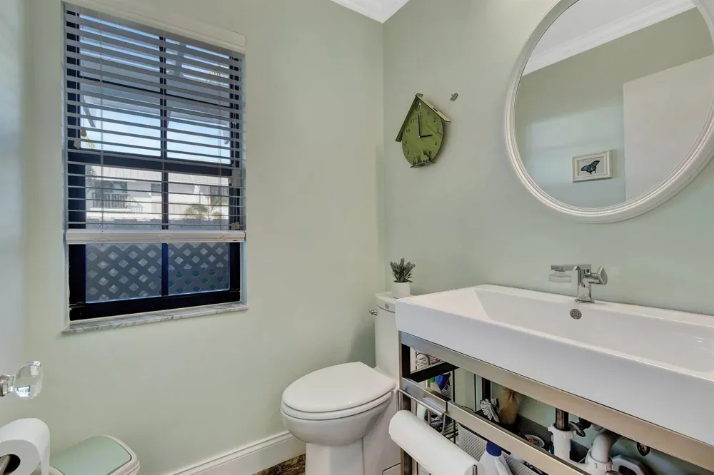 732 NE 12th Terrace #6 Boynton Beach, FL 33435