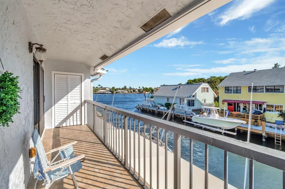732 NE 12th Terrace #6 Boynton Beach, FL 33435