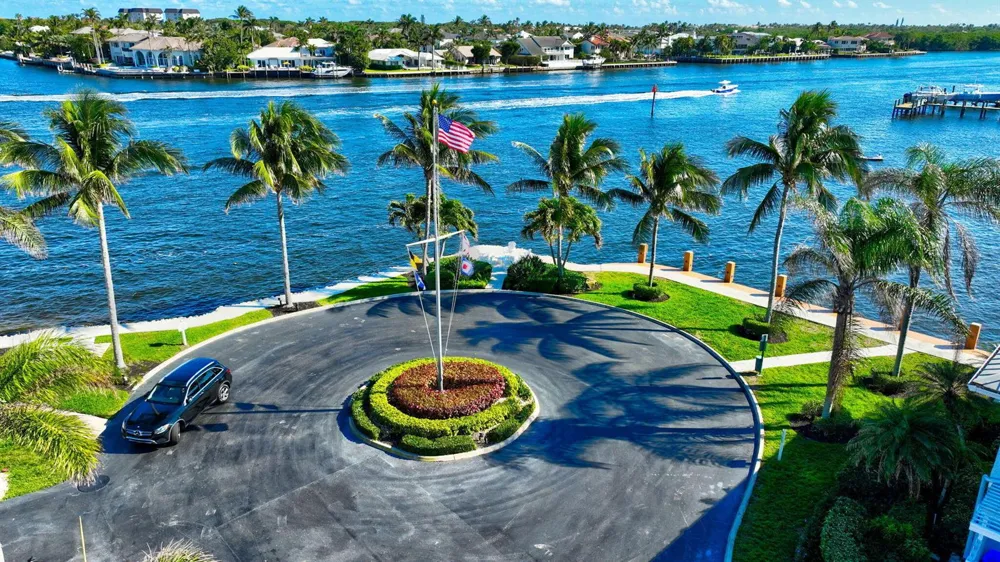 732 NE 12th Terrace #6 Boynton Beach, FL 33435