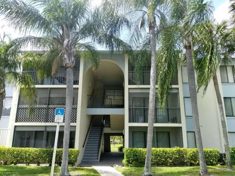 1113 Green Pine Boulevard #B3