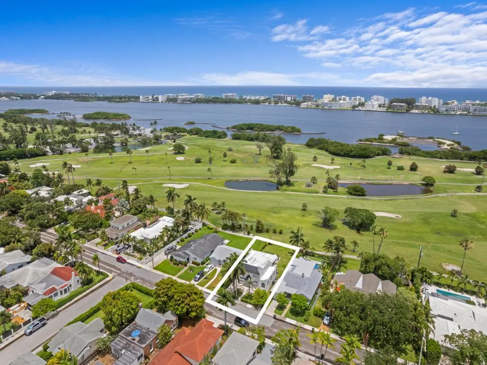 422 Lakeside Drive 