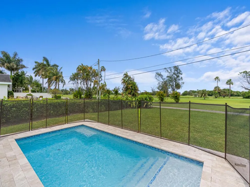 422 Lakeside Drive 