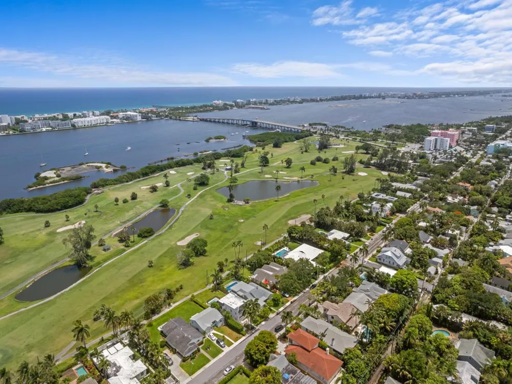 422 Lakeside Drive 