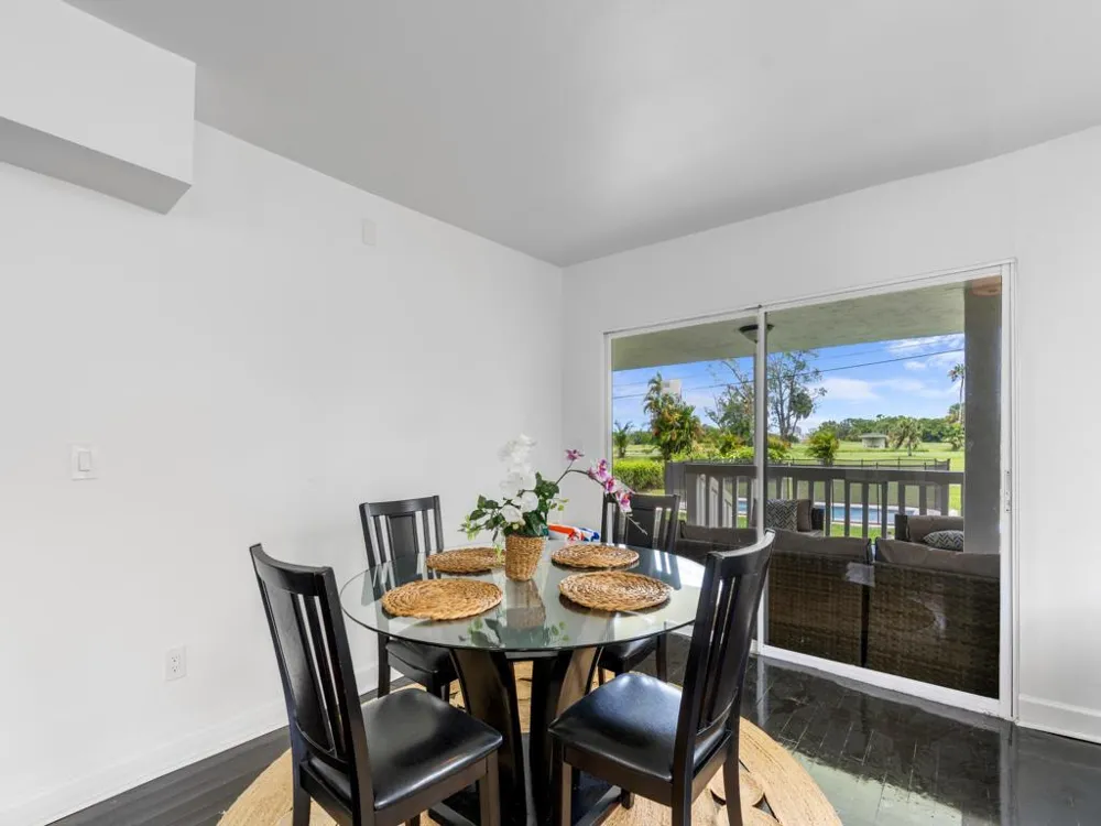 422 Lakeside Drive 