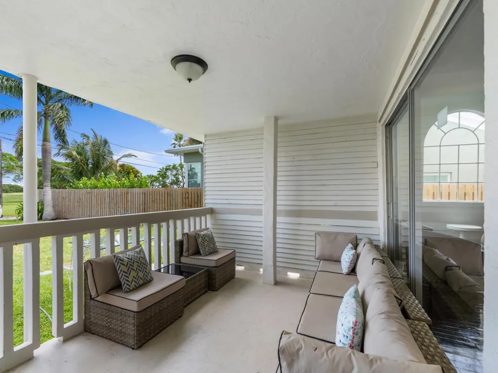 422 Lakeside Drive 