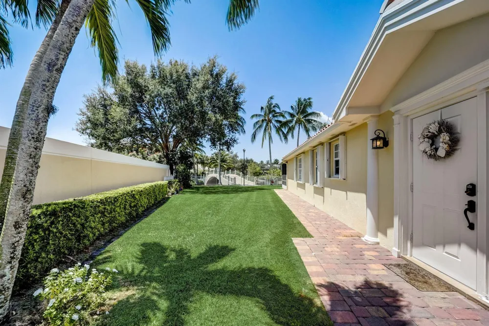 8178 Montserrat Place Wellington, FL 33414