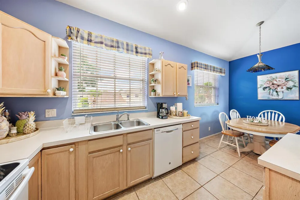 9224 Wentworth Lane Port St. Lucie, FL 34986