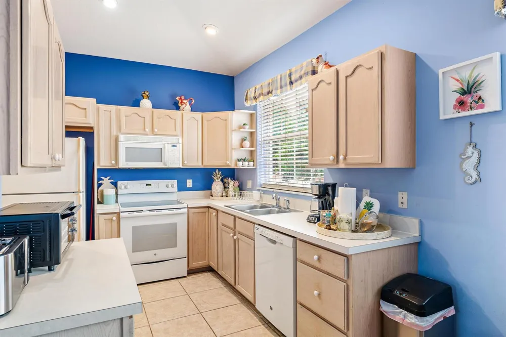 9224 Wentworth Lane Port St. Lucie, FL 34986