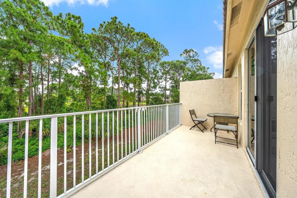 9224 Wentworth Lane Port St. Lucie, FL 34986
