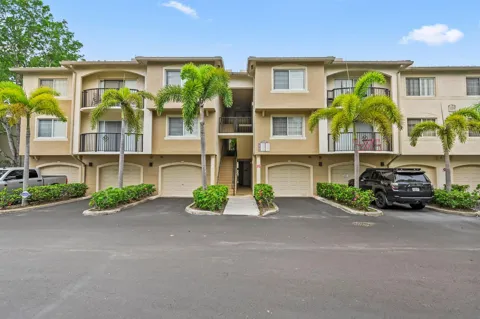 1100 S Crestwood Ct S #1109