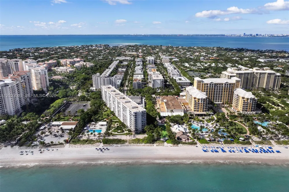 202 Sunrise Dr #202B Key Biscayne, FL 33149